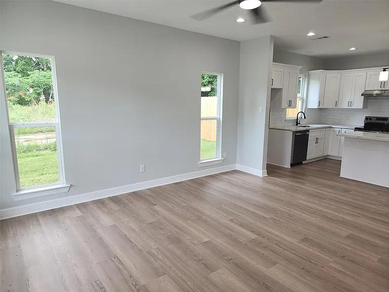 2651 Beaumont Ave #A — Photo 6