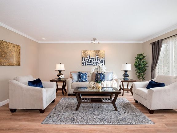 3rd image of 270 Esteban Way