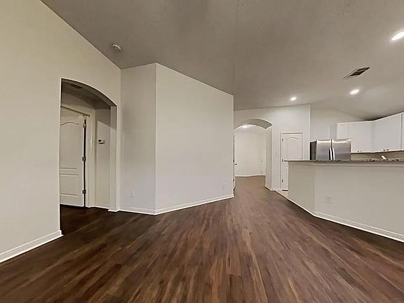 4th image of 30112 Saw Oaks Dr