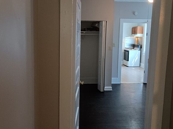 4th image of 22 Ivy St #B