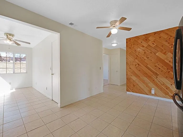 1285 Boa Vista Dr — Photo 10