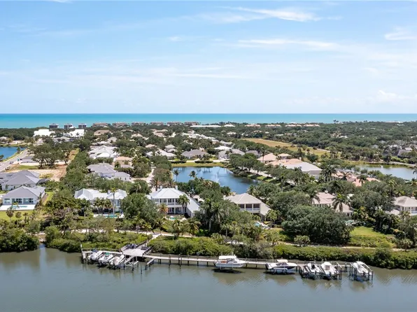 110 Island Plantation Ter APT 301, Vero Beach, FL 32963