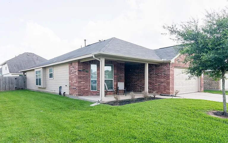 2506 Costa Verde Way — Photo 3