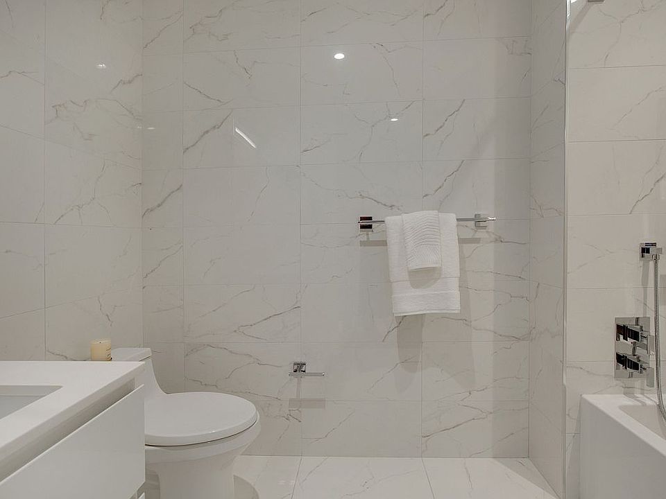 1st image of 222 E 44th St APT 37A