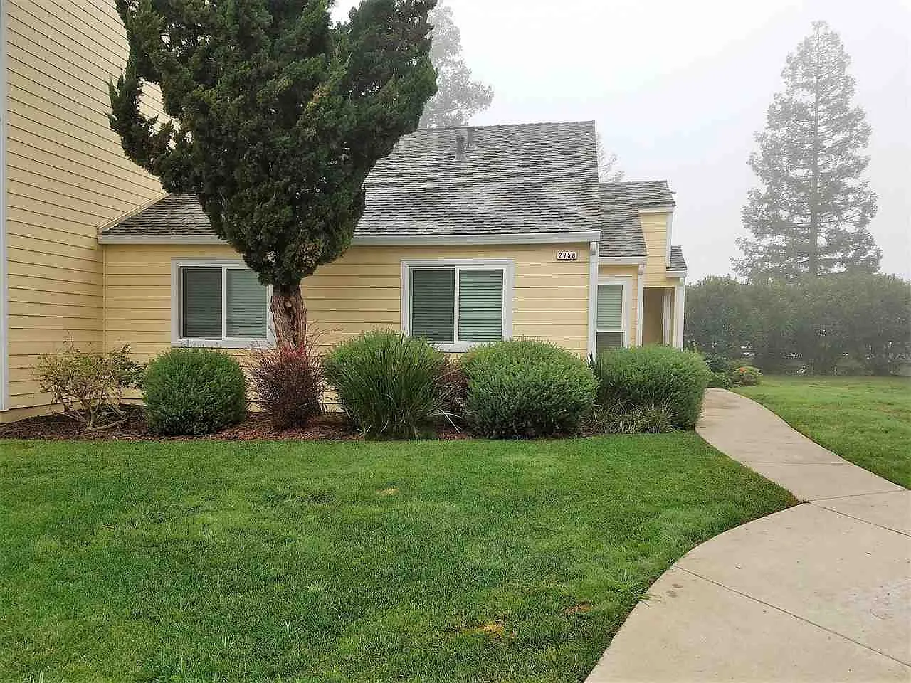 2758 Winding Ln photo 1