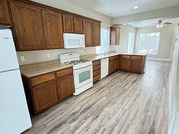4th image of 1726 Tristan Flower Ave