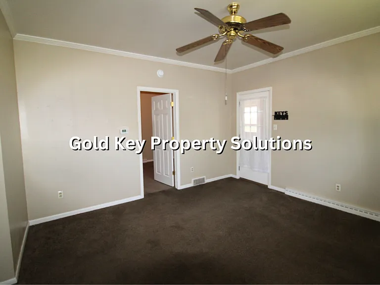 1725 Delaware St — Photo 8