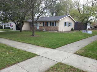 2113 Barberry Dr, Champaign, IL