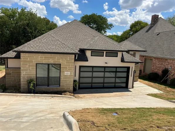 42101 Crooked Stick Dr, Whitney, TX 76692