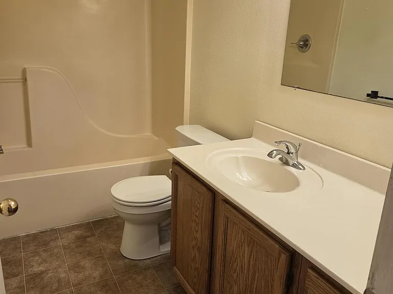 801 S Greenwood Dr — Photo 5