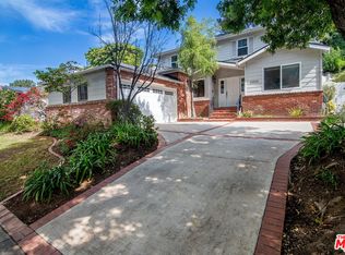 2332 Castle Heights Ave, Los Angeles, CA 90034