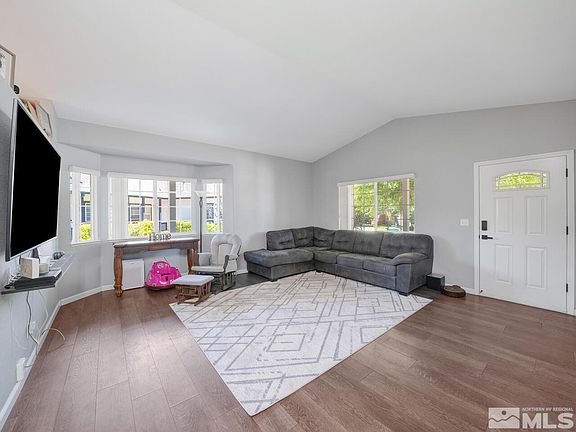 5th image of 3220 Segura Ct