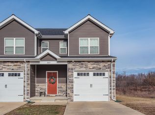 205 Old Schaeffer Ln, O'Fallon, MO 63366