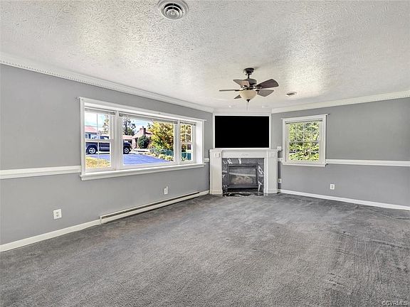 3rd image of 109 N Lake Ave