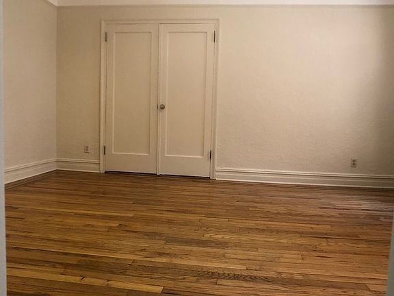 4th image of 4015 81st St APT B38