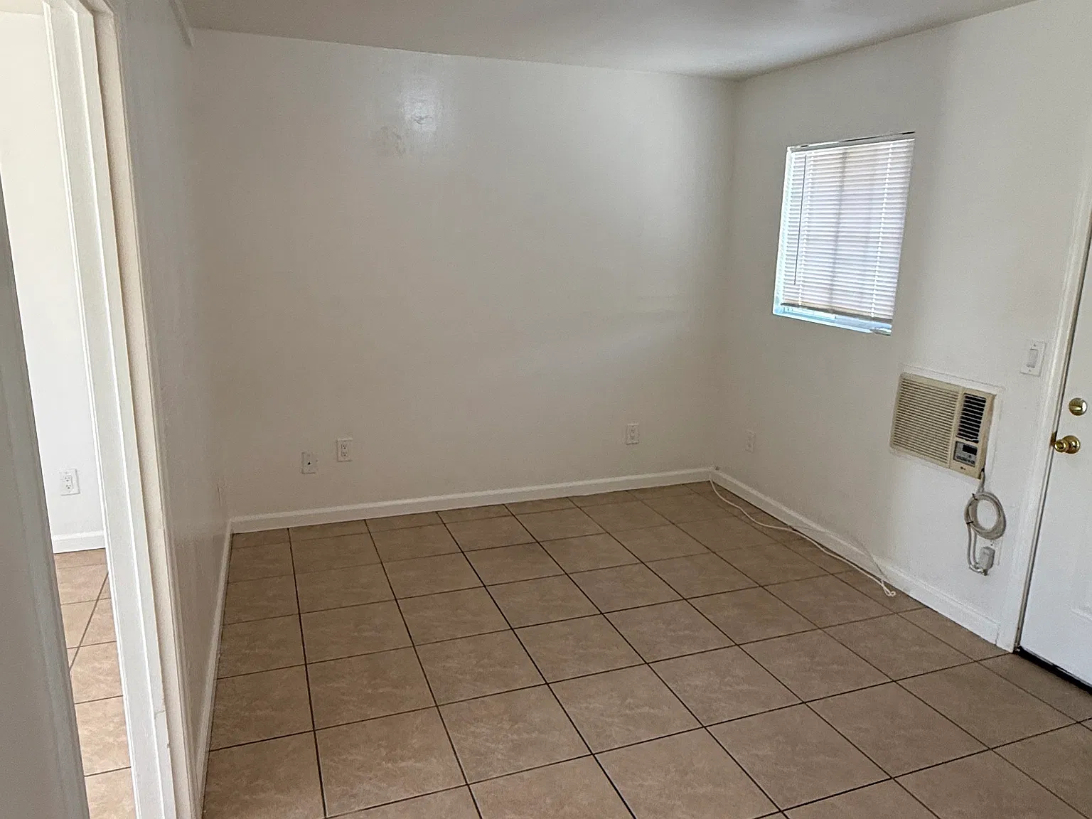 Central Ave, Lemon Grove — Photo 3