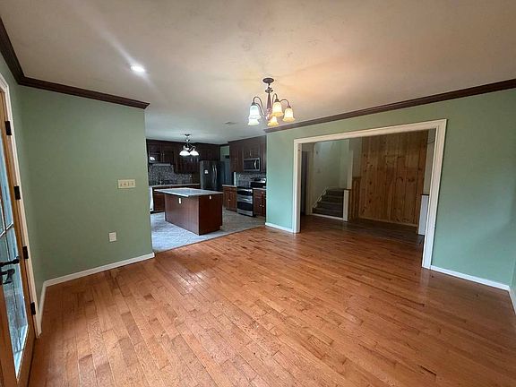 2nd image of 397 White Sulphur Rd
