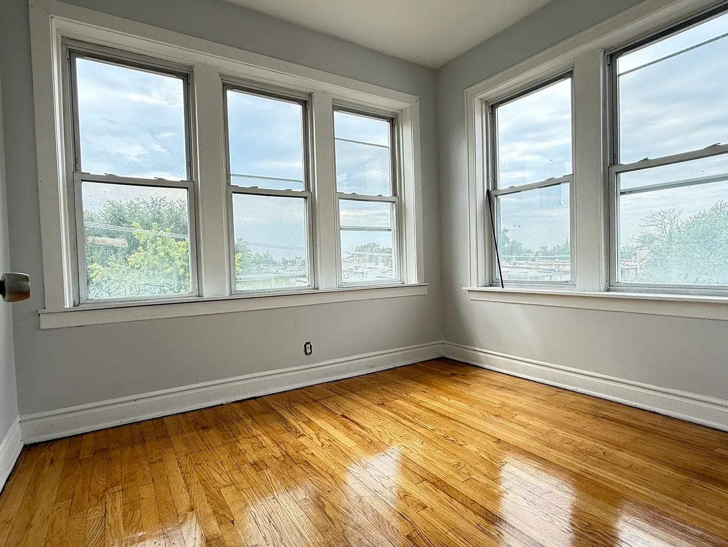 3 bed, 1000 sqft, $1,600 — Photo 4