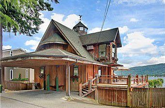 2nd image of 3133 E Lake Sammamish Shore Ln SE