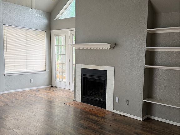 2nd image of 6663 S Victor Ave #Hh208