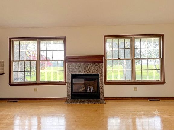 3rd image of 15069 Road 5 N