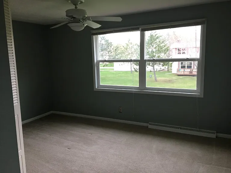 305 Kelly Cir — Photo 15