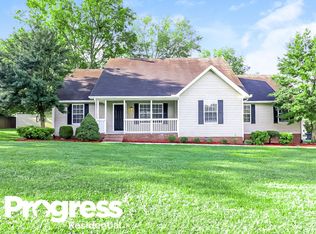 2207 Centertree Dr, Murfreesboro, TN 37128
