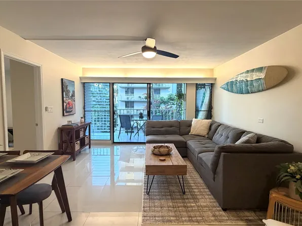 2222 Aloha Dr APT 302, Honolulu, HI 96815