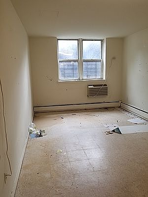 Building Photo 3