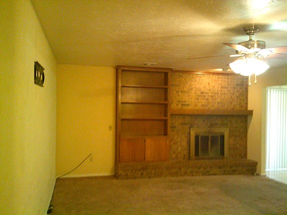 3rd image of 6812 NW Willow Creek Dr