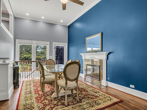 4th image of 1206 E Park Ave