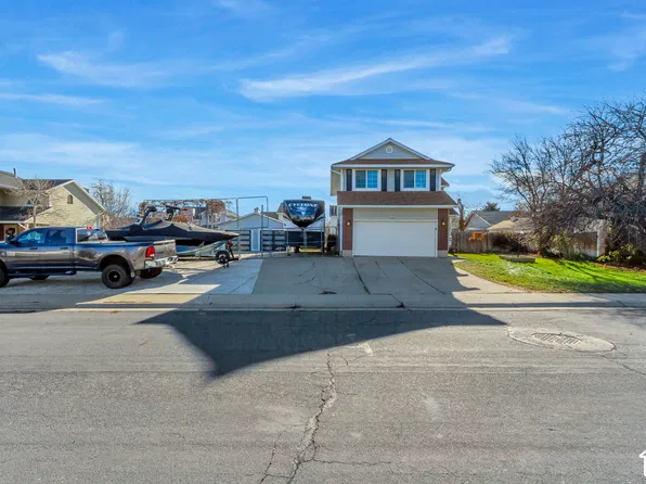 3103 Meadow Green Way, West Jordan, UT 84088