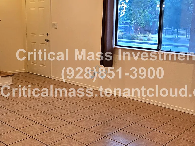 2202 E 1st Ave #1 — Photo 17