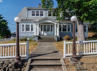 818 SE Blakeley Ave, Roseburg, OR 97470