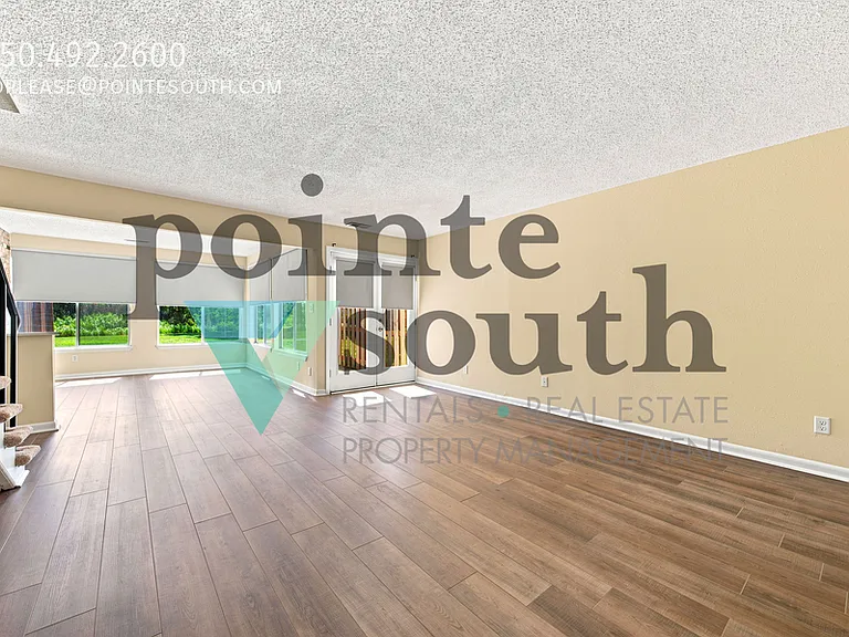 4742 Huron Dr — Photo 3