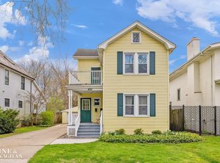 451 Saint Clair St, Grosse Pointe, MI 48230