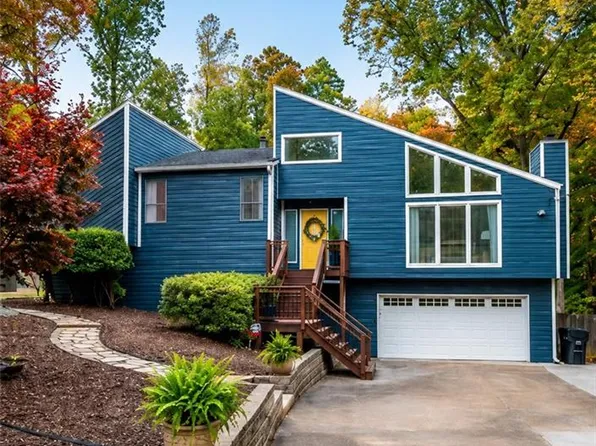 3701 Thornwood Way, Marietta, GA 30062