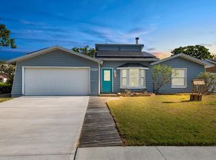 7025 Orkney Ave N, Saint Petersburg, FL 33709