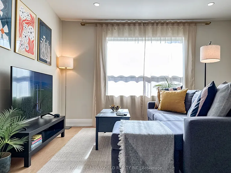 27 Marigold Ave #UPPER — Photo 8