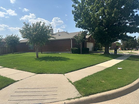 2nd image of 301 Admiral Dr