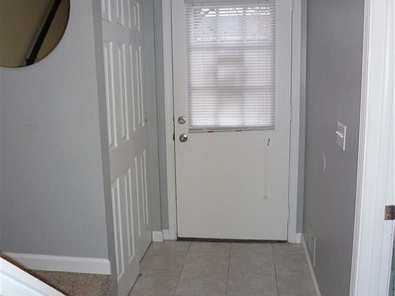 3rd image of 154 Parkwood Ln