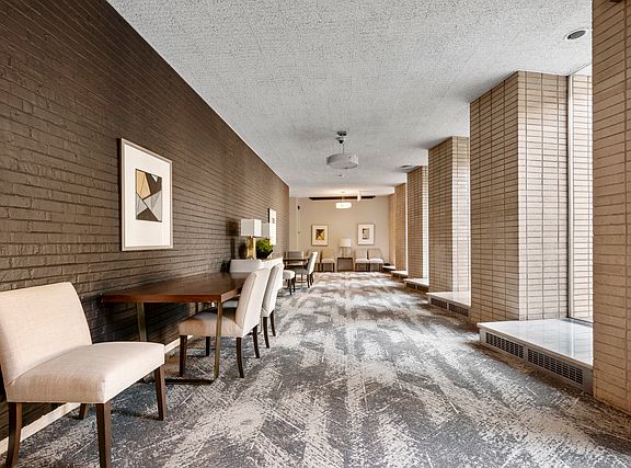 2nd image of 3950 N Lake Shore Dr APT 322D