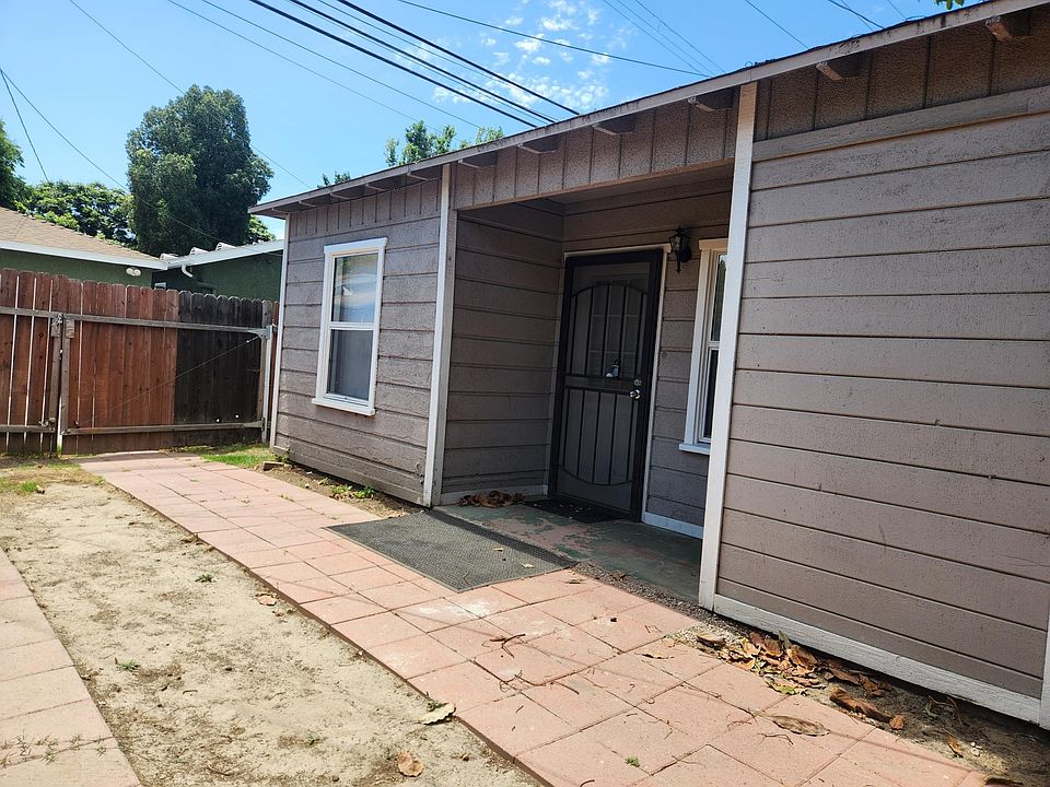 1st image of 222 E Neece St