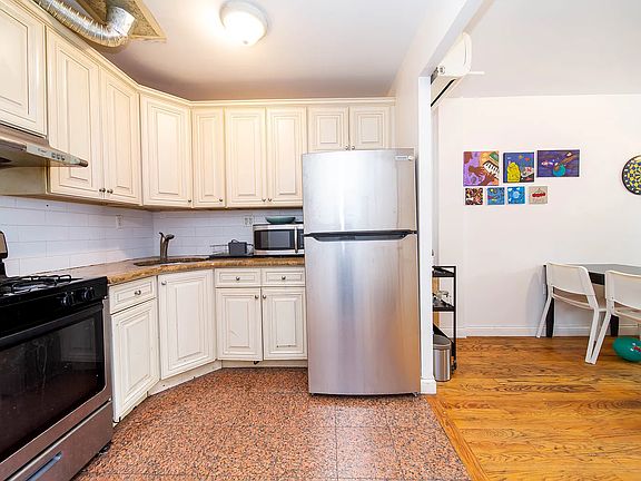 3rd image of 71-24 163rd St #2A