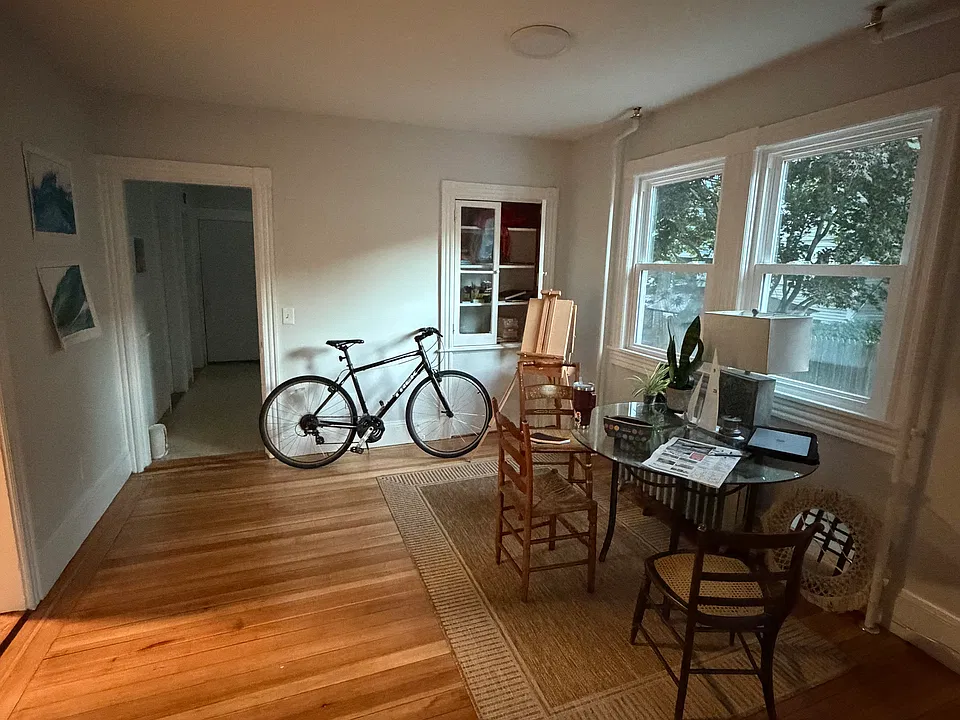 3 Ellwood Pl #1