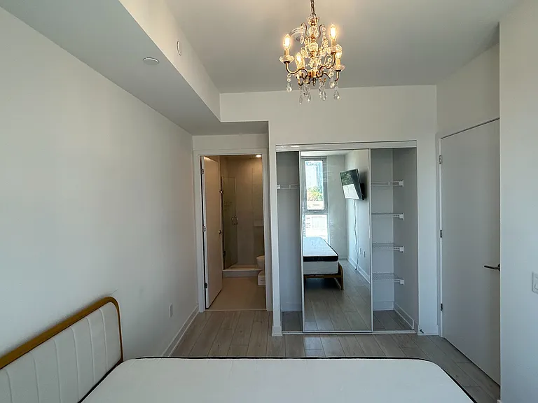 5858 Yonge St #321 — Photo 27