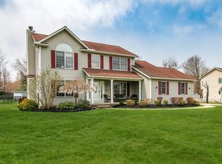 6800 Rockport Ln, Mentor, OH