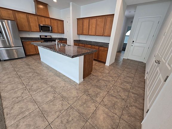 3rd image of 4748 Ritual St