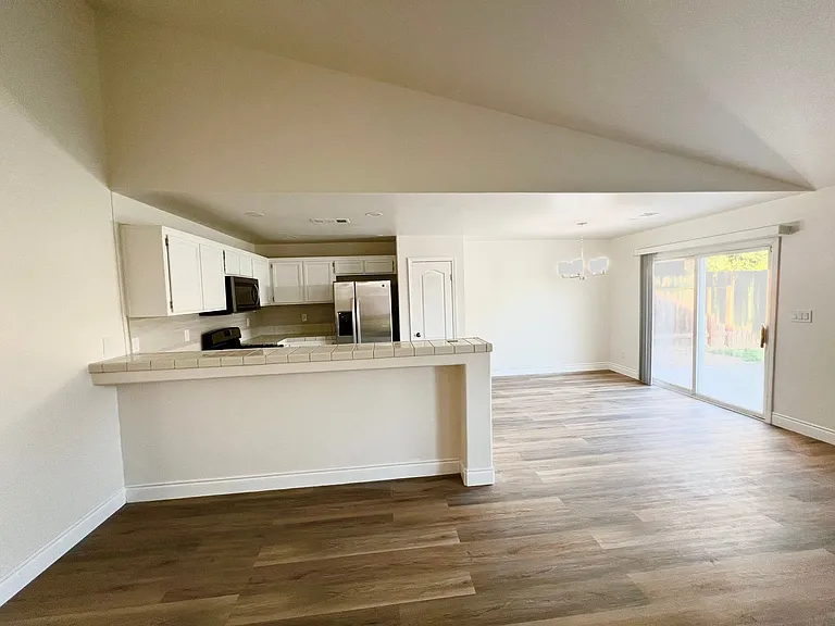 11815 Mantova Ave — Photo 4