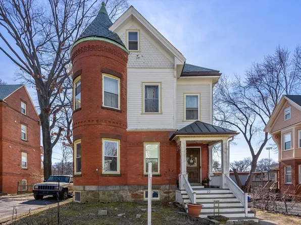 22 Kent Sq #1, Brookline, MA 02446